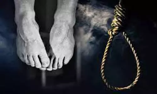 10-ம் வகுப்பு மாணவி தூக்கிட்டு தற்கொலை