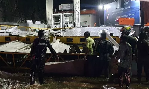 சைதாப்பேட்டையில் பெட்ரோல் பங்க் மேற்கூரை சரிந்து விழுந்து விபத்து..