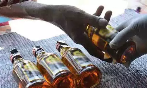 பல்லடம் பகுதியில் சட்ட விரோதமாக மது விற்ற 4 பேர் கைது