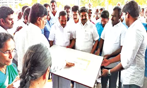 10 ஏக்கர் பரப்பளவில் நடைபெறும்நாமக்கல் புதிய பஸ் நிலையம் கட்டுமான பணிகள் 80 சதவீதம் நிறைவு