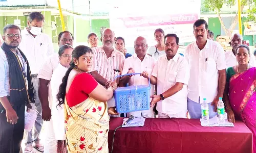 வருமுன் காப்போம் திட்ட சிறப்பு மருத்துவ முகாம்