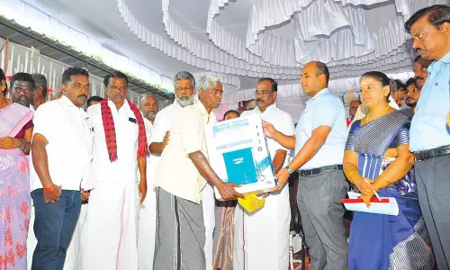 184 பயனாளிகளுக்கு நலத்திட்ட உதவி வழங்கல்