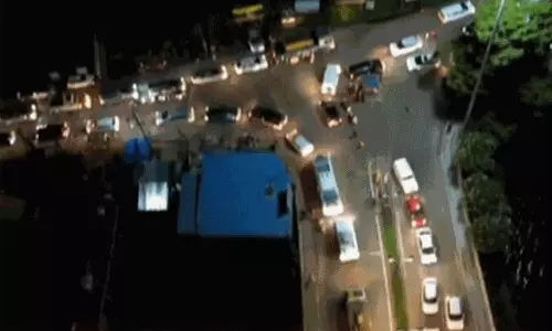 தொடர் விடுமுறை- நள்ளிரவில் திணறும் கொடைக்கானல்