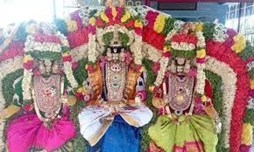 புரட்டாசி சனிக்கிழமை சிறப்பு அபிஷேக ஆராதனை