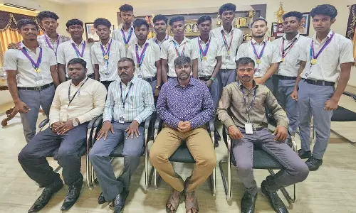 ஹேண்ட் பால் போட்டியில் பதக்கம் வென்ற ரோகிணி என்ஜினீயரிங் கல்லூரி மாணவர்களுக்கு பாராட்டு