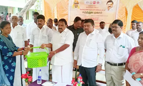 வருமுன் காப்போம் திட்ட சிறப்பு மருத்துவ முகாம்