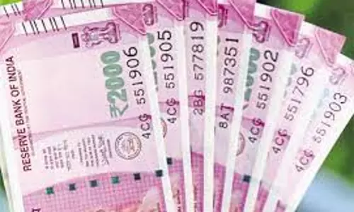 மணியாம்பாடி வெங்கட்ரமண சாமி கோவிலில்  சாமி தரிசனம் செய்ய கட்டாய பணம் வசூல்