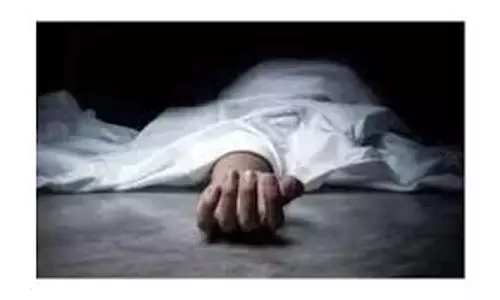 சிகிச்சை பெற வந்த நபர் சாவுயார் அவர்? போலீசார் விசாரணை