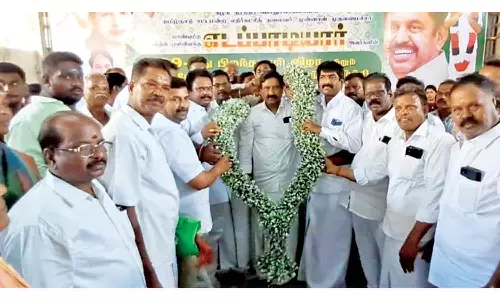 புதுைவ எம்.பி. தொகுதியில் தனித்து போட்டியிட தயாராகும் அ.தி.மு.க.
