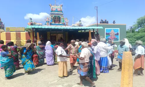 திண்டிவனம் அருகே கிராமசபை கூட்டத்தை கிராம மக்கள் புறக்கணிப்பு