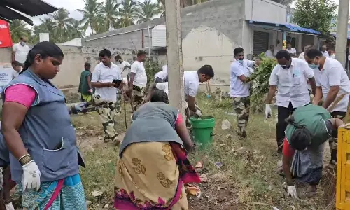 எல்லைப்பாதுகாப்பு படைவீரர்கள் தூய்மை பணி