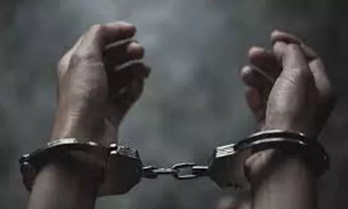 கோபிசெட்டிபாளையம் பகுதியில் சூதாடிய 10 பேர் கைது