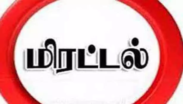 நகர்மன்ற கூட்டரங்கில் தி.மு.க. கவுன்சிலருக்கு மிரட்டல் நகர்மன்ற கூட்டரங்கில் தி.மு.க. கவுன்சிலருக்கு மிரட்டல்