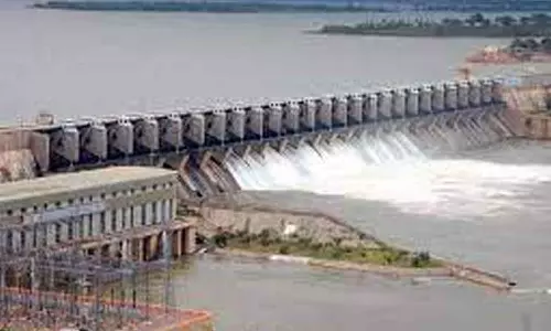 கர்நாடக அணைகளுக்கு நீர்வரத்து வினாடிக்கு 17,281 கனஅடியாக அதிகரிப்பு: காவிரியில் வெறும் 2592 கனஅடி தண்ணீரே திறப்பு