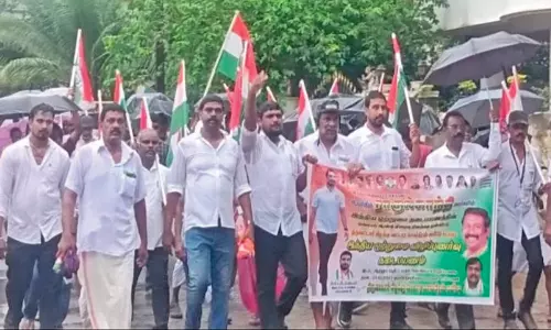 திருவட்டார் கிழக்கு வட்டார காங்கிரஸ் சார்பில் இந்தியா ஒற்றுமை விழிப்புணர்வு நடைபயணம்