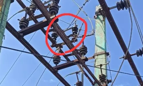 உயர் மின்னழுத்த கம்பி அறுந்து விழுந்ததால் மின் தடை