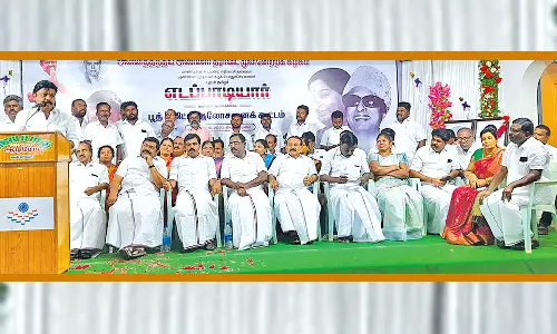 வள்ளியூரில் அ.தி.மு.க. பூத் கமிட்டி ஆலோசனை கூட்டம்