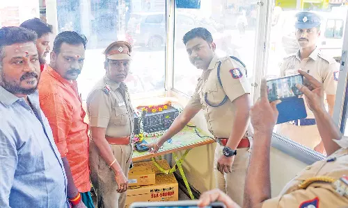 குற்றங்களை தடுக்க 8 ஒலிபெருக்கிகள் அமைப்பு