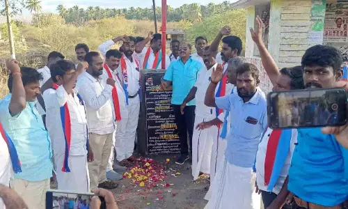 உடுமலையில் விடுதலை சிறுத்தைகள் கட்சி கொடியேற்று விழா