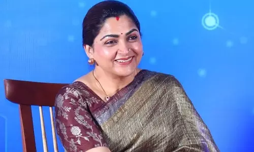 குஷ்புவிற்கு கேரளா கோவில் அளித்த சிறப்பு கவுரவம்