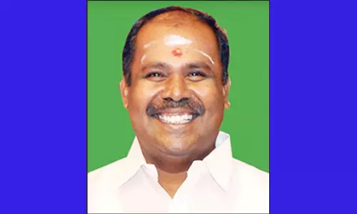 ஆசிரியர்களின் கோரிக்கைகளுக்கு அரசு செவி சாய்க்க வேண்டும்: முன்னாள் அமைச்சர் ஆர்.பி.உதயகுமார்