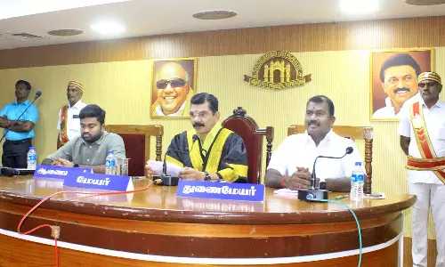 தசரா திருவிழாவையொட்டி, மாநகரில் கோவில்களை சுற்றிலும் சுத்தப்படுத்த உத்தரவு- மேயர் சரவணன் தகவல்