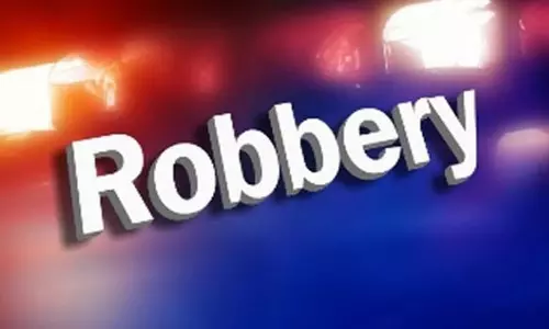 ஈரோட்டில் நூதன முறையில் 2 மூதாட்டிகளிடம் 5 பவுன் நகை அபேஸ்