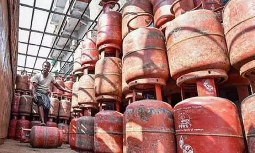 உஜ்வாலா திட்ட மானியம் மேலும் அதிகரிப்பு.. வெளியானது சூப்பர் அறிவிப்பு!