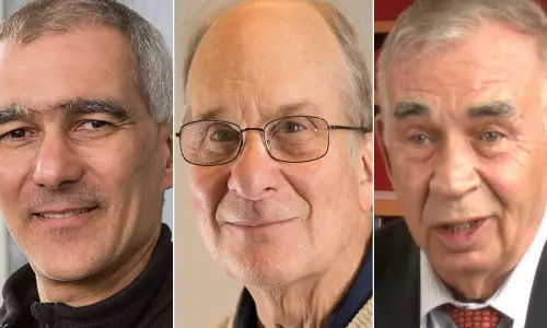 வேதியியல் நோபல் பரிசு: 3 நேனோ தொழில்நுட்ப சாதனையாளர்கள் வென்றனர்