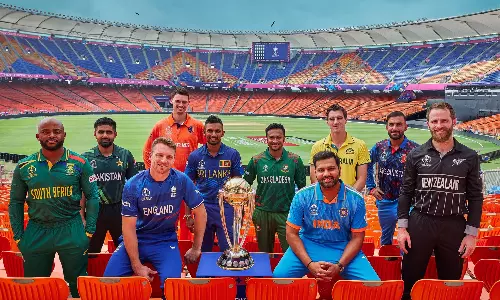 உலக கோப்பையுடன் பத்து அணிகளின் கெத்தான கேப்டன்கள்