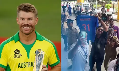 இந்திய ஜெர்சியில் வார்னர் பெயர்- வைரலாகும் வீடியோ