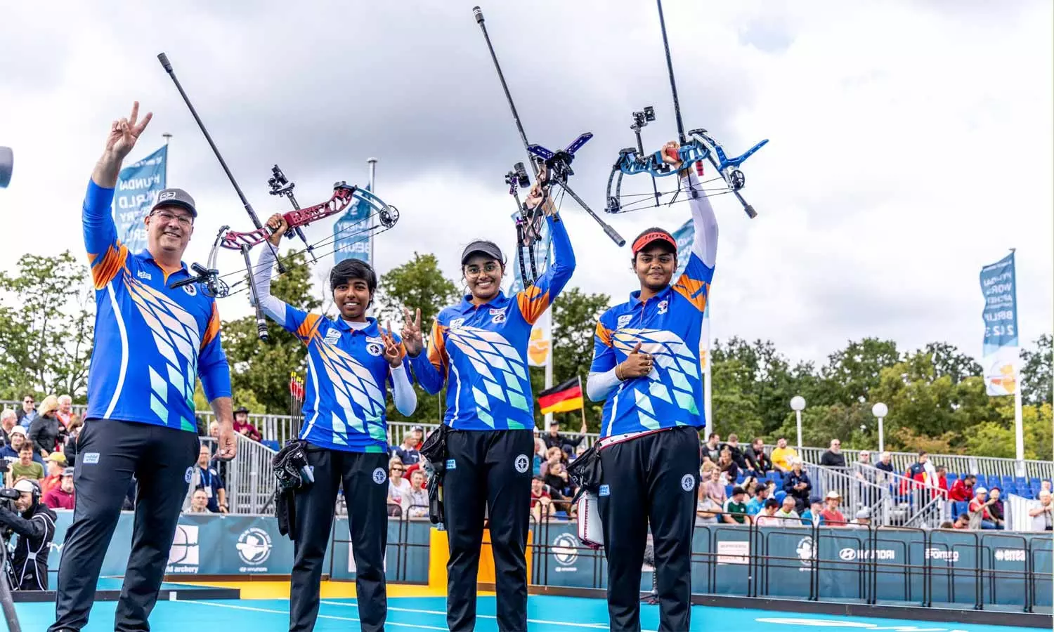 வில்வித்தை பெண்கள் காம்பவுண்டு பிரிவு இறுதியில்... ... ஆசிய விளையாட்டு போட்டி: கபடி, கிரிக்கெட்டில் தங்கம் வென்று இந்தியா அசத்தல்- பதக்கம் 107ஆனது! லைவ் அப்டேட்ஸ் வில்வித்தை பெண்கள் காம்பவுண்டு பிரிவு இறுதியில்... ... ஆசிய விளையாட்டு போட்டி: கபடி, கிரிக்கெட்டில் தங்கம் வென்று இந்தியா அசத்தல்- பதக்கம் 107ஆனது! லைவ் அப்டேட்ஸ்