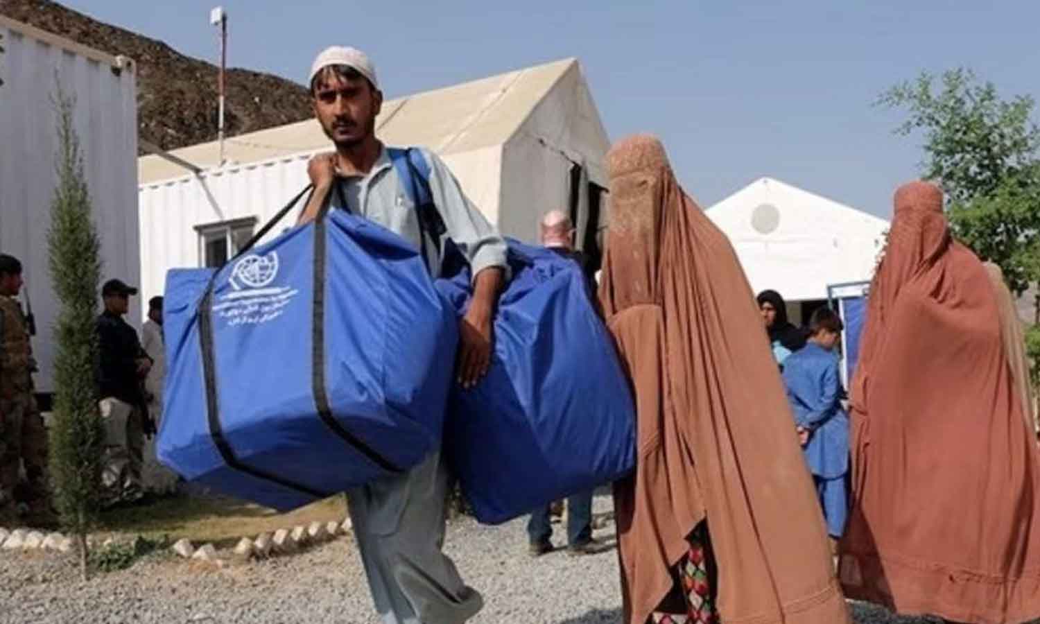 ஆப்கானிஸ்தான் அகதிகள் 17 லட்சம் பேர் வெளியேற உத்தரவு- பாகிஸ்தான் அரசு அதிரடி