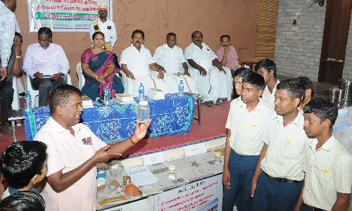 திண்டுக்கல்லில் பள்ளி மாணவர்களுக்கு டெங்கு விழிப்புணர்வு கண்காட்சி