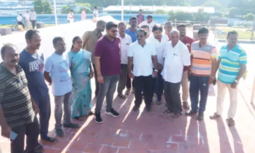 வடசேரி பஸ் நிலையத்தில் மேயர் மகேஷ் ஆய்வு