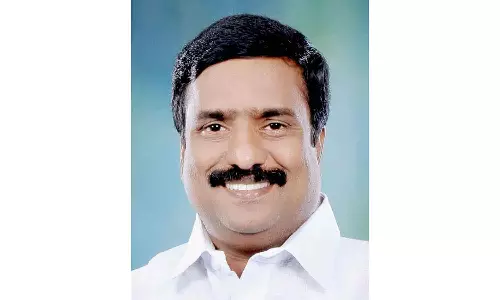 10 ஆண்டு பதியப்பட்ட சொத்துகள் குறித்துவெள்ளை அறிக்கை வெளியிட வேண்டும்