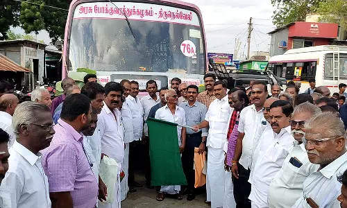 விளாத்திகுளம் அருகே கூடுதல் வழித்தடத்தில் அரசு பஸ் இயக்கம்- மார்க்கண்டேயன் எம்.எல்.ஏ. தொடங்கி வைத்தார்
