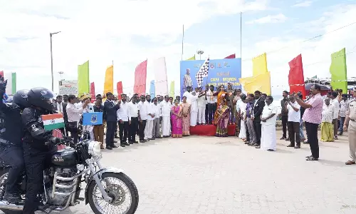 மகளிர் படையினருக்கான இரு சக்கர விழிப்புணர்வு துவக்க விழாவில் கலந்து கொண்ட விஜய் வசந்த் எம்.பி.