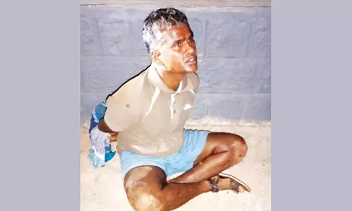 கோவில் பூட்டை உடைத்து உண்டியல் பணம் கொள்ளை: திருடனை பொதுமக்கள் மடக்கி பிடித்தனர்