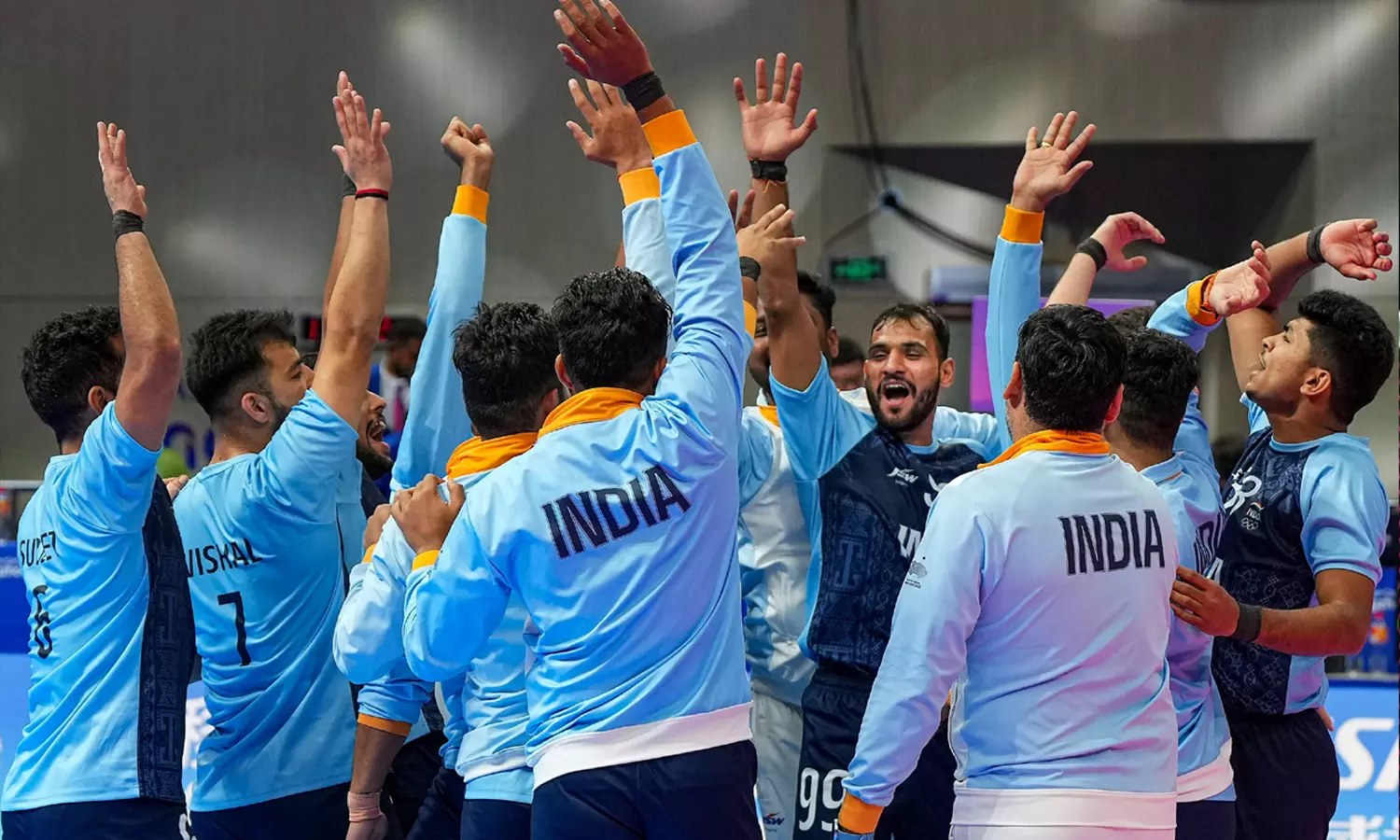 ஆண்கள் கபடி:  ஆண்களுக்கான கபடி இறுதிப் போட்டியில்... ... ஆசிய விளையாட்டு போட்டி: கபடி, கிரிக்கெட்டில் தங்கம் வென்று இந்தியா அசத்தல்- பதக்கம் 107ஆனது! லைவ் அப்டேட்ஸ்