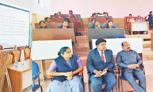 அன்னை பாத்திமா கல்லூரியில் கருத்தரங்கம்