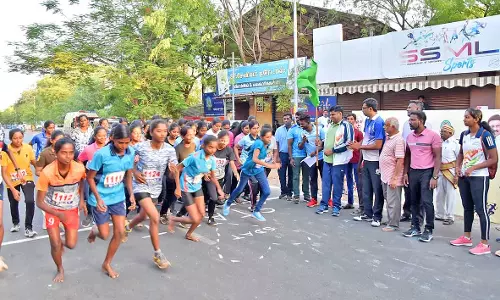 நெல்லையில் அண்ணா பிறந்தநாளை முன்னிட்டு நெடுந்தூர ஓட்டப்போட்டி