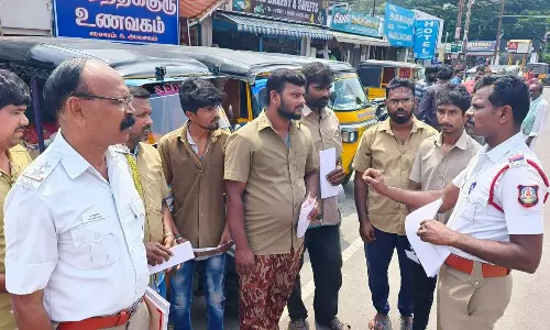 போக்குவரத்து விதிகளை மீறும் ஆட்டோ டிரைவர்கள் மீது நடவடிக்கை:  போலீசார் எச்சரிக்கை