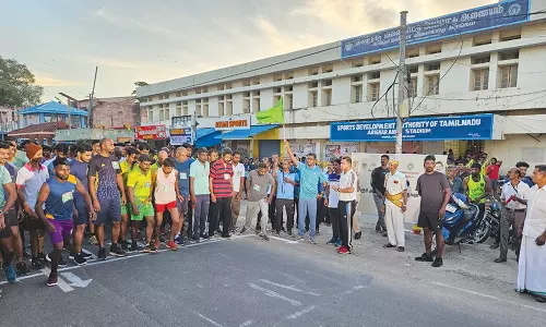 நாகர்கோவிலில் இன்று உடற்பயிற்சியின் அவசியத்தை வலியுறுத்தி மாரத்தான் போட்டிகலெக்டர் ஸ்ரீதர் தொடங்கி வைத்தார்