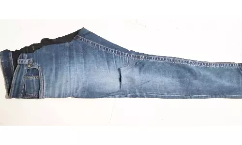 சுடிதாருக்கு பதிலாக பாதி ஜீன்ஸ் பேண்ட்: ஆன்லைனில் ஆர்டர் செய்த பெண்ணுக்கு காத்திருந்த அதிர்ச்சி