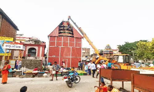 பஞ்ச மூர்த்திகள் தேர் சீரமைக்கும் பணிகள் தொடக்கம்