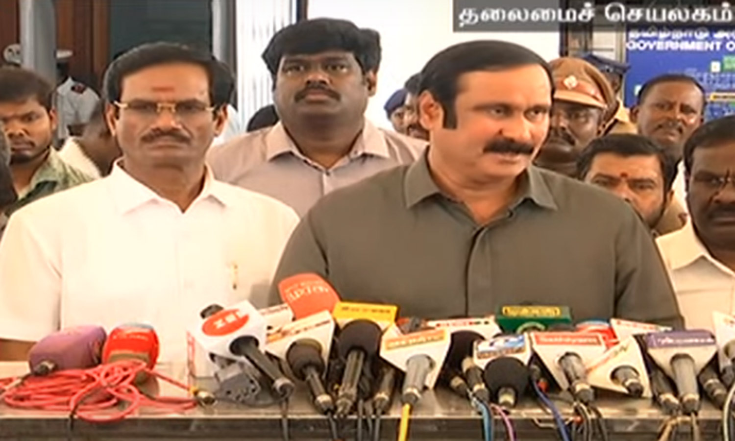 வன்னியர் இட ஒதுக்கீட்டை நிறைவேற்ற வலியுறுத்தினோம்: அன்புமணி ராமதாஸ் பேட்டி