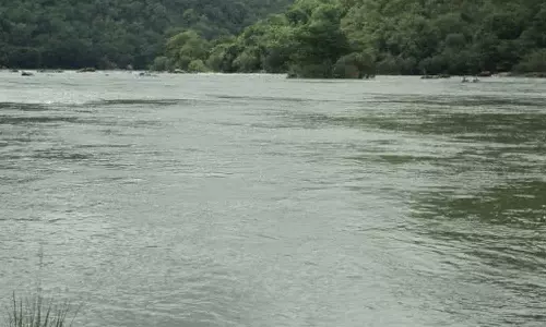 கர்நாடக அணைகளில் இருந்து காவிரி ஆற்றில் தண்ணீர் திறப்பு அதிகரிப்பு