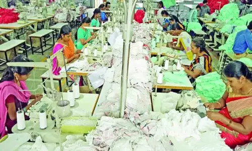 பின்னலாடை தொழில் வளர்ச்சிக்கு தொழில்துறை பங்களிப்போர் கூட்டமைப்பு - 12-ந்தேதி தொடக்கம்