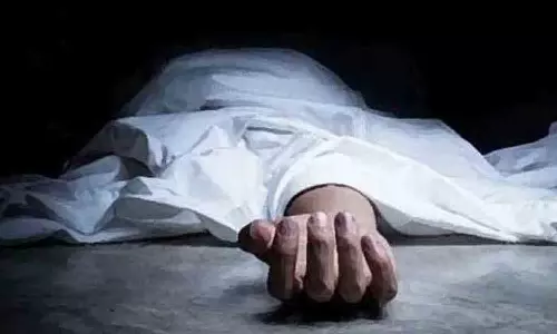 பல்லடத்தில் அடையாளம் தெரியாத வாகனம் மோதி வாலிபர் பலி